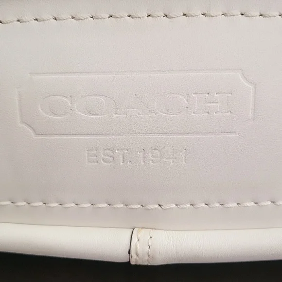 SOLD Coach 2008 Winter White Shoulder Bag - Picture 12 of 16